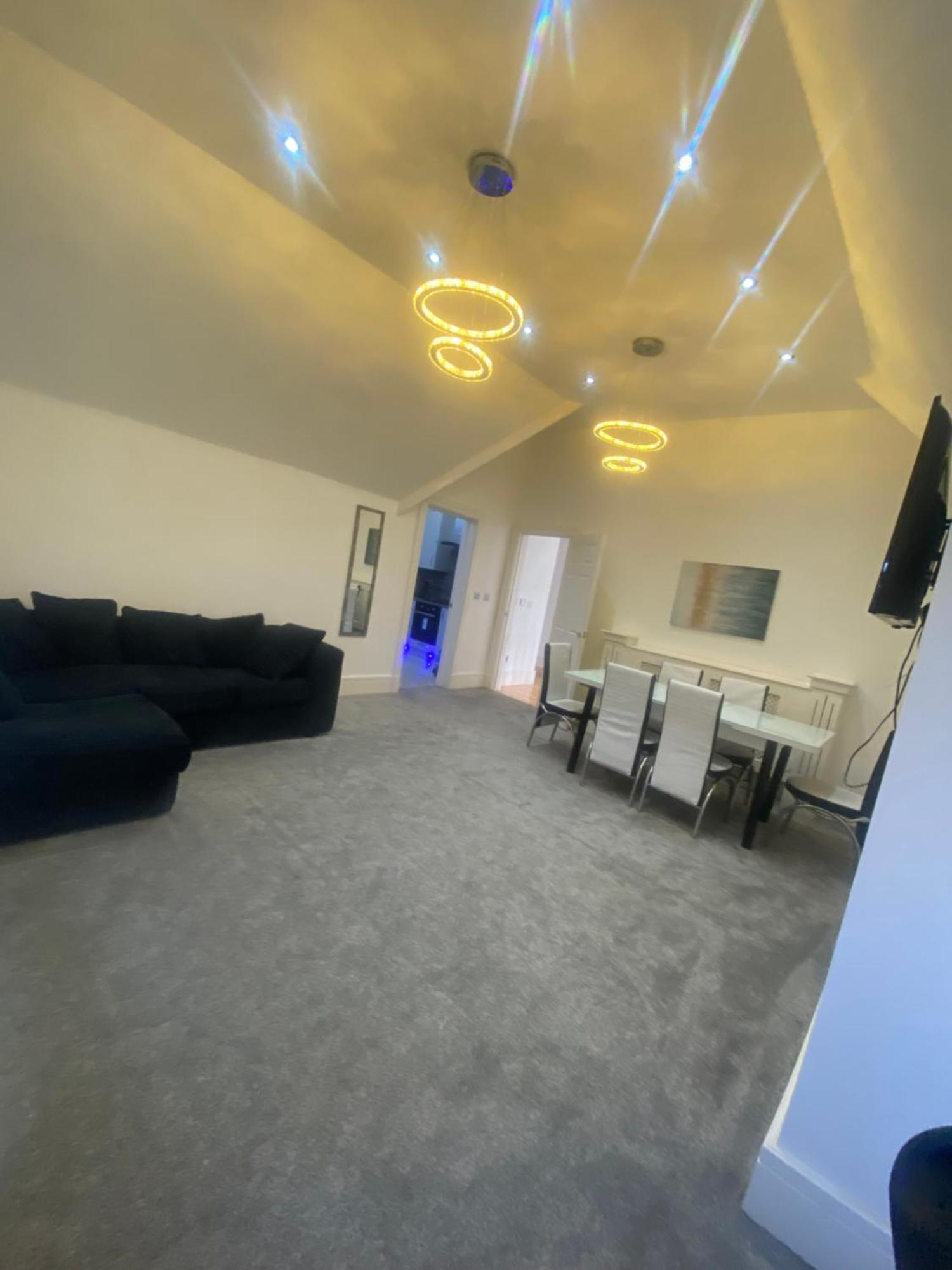 Апартаменти Penthouse Apt8 Вулвергемптон Екстер'єр фото